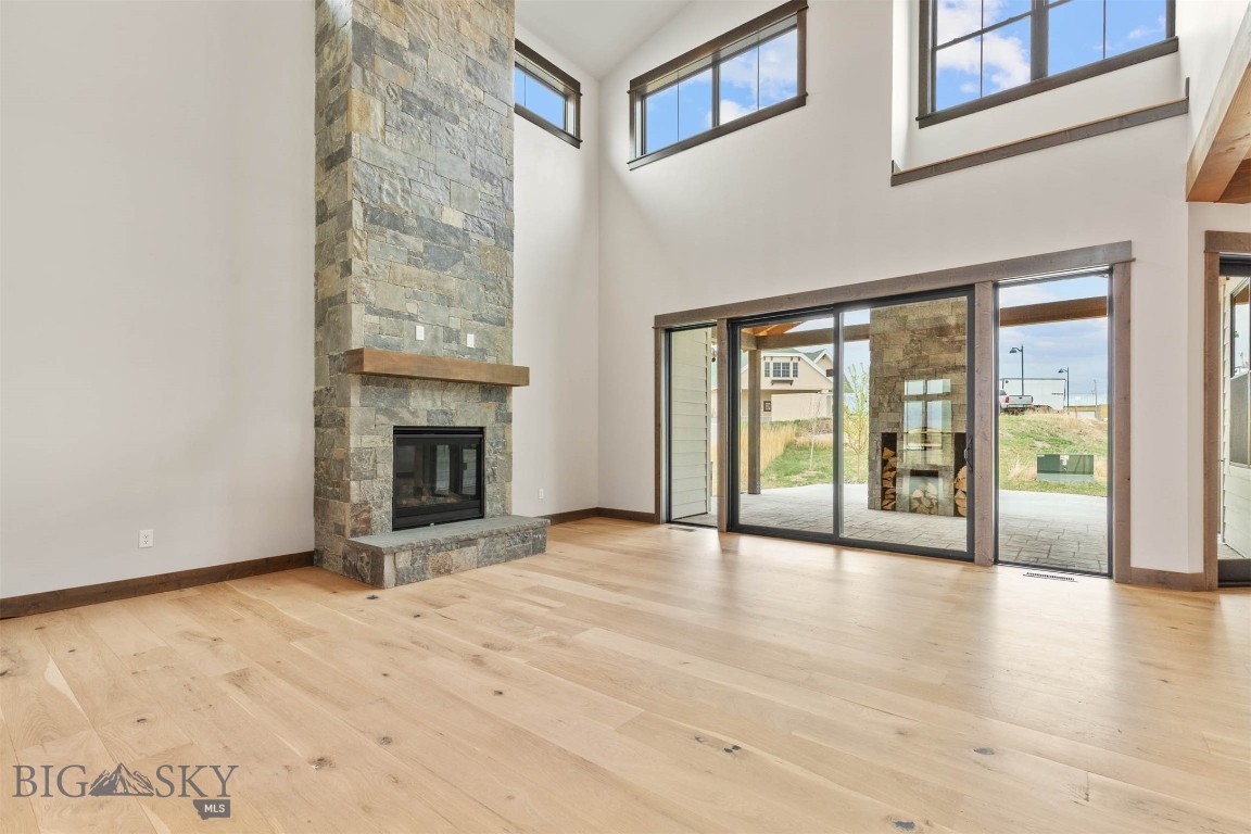 Amsterdam Village - Residential