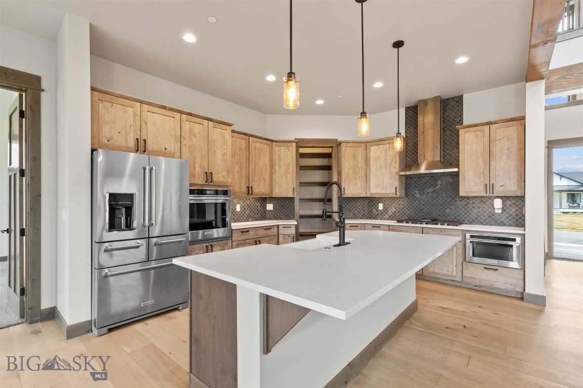 Amsterdam Village - Residential