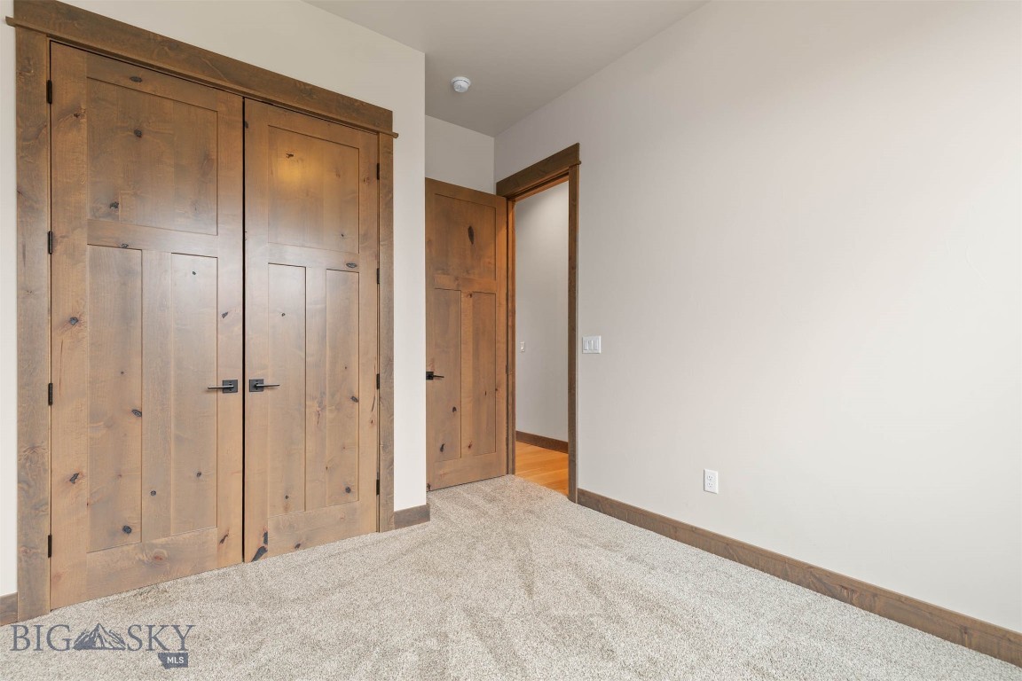 Amsterdam Village - Residential