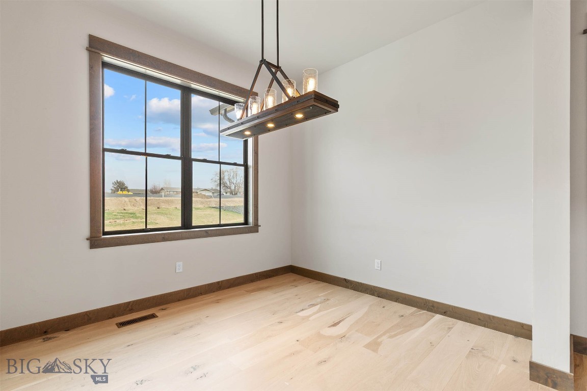 Amsterdam Village - Residential