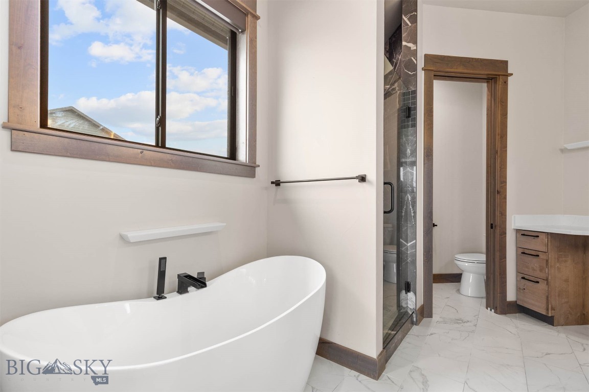 Amsterdam Village - Residential