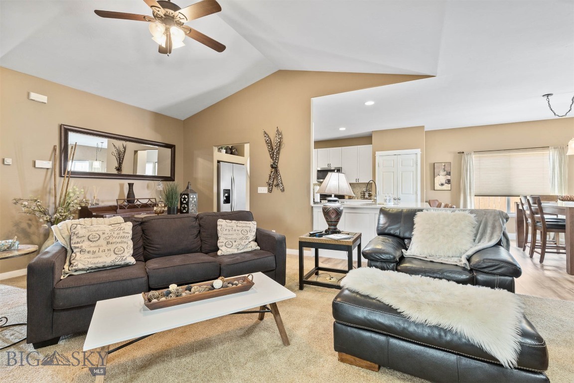 Bozeman, Montana 59718, United States, 3 Bedrooms Bedrooms, ,3 BathroomsBathrooms,Residential,Contingent,62692