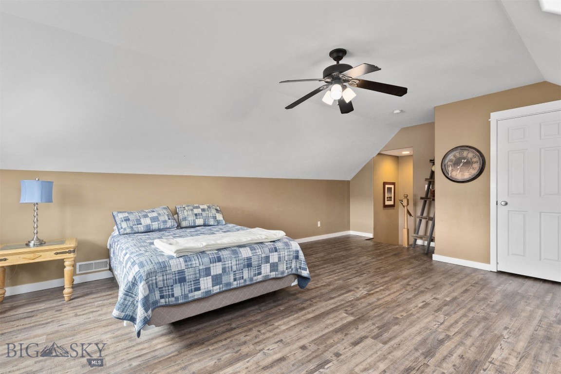 Bozeman, Montana 59718, United States, 3 Bedrooms Bedrooms, ,3 BathroomsBathrooms,Residential,Contingent,62692