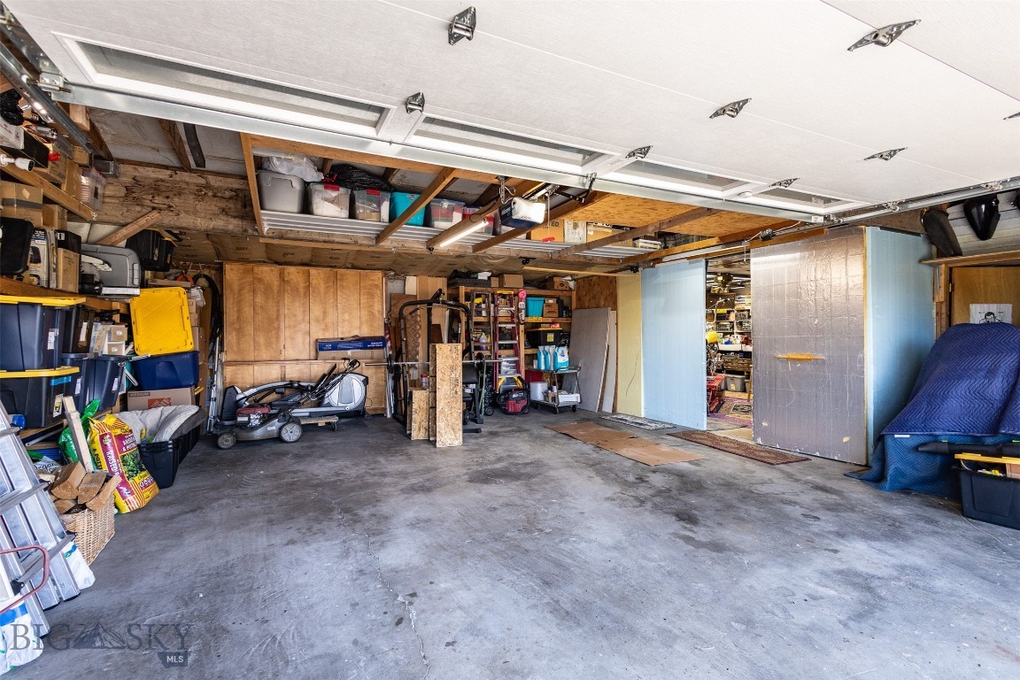 Whitehall, Montana 59759, United States, 3 Bedrooms Bedrooms, ,3 BathroomsBathrooms,Residential,Pending,54003