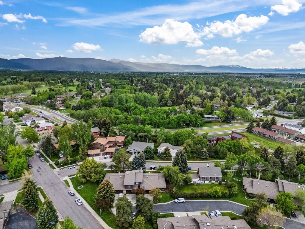 Woodbrook Townhome - Residential