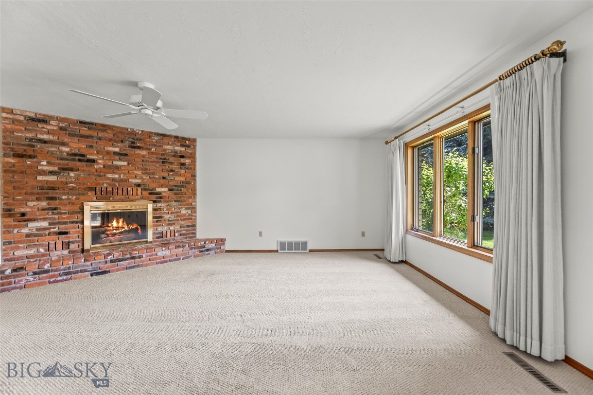 Woodbrook Townhome - Residential