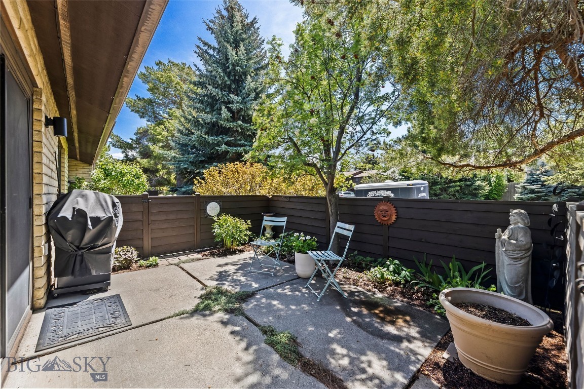 Woodbrook Townhome - Residential
