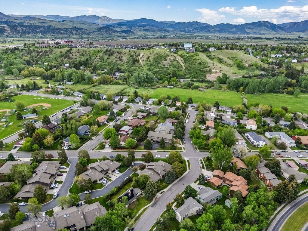 Woodbrook Townhome - Residential