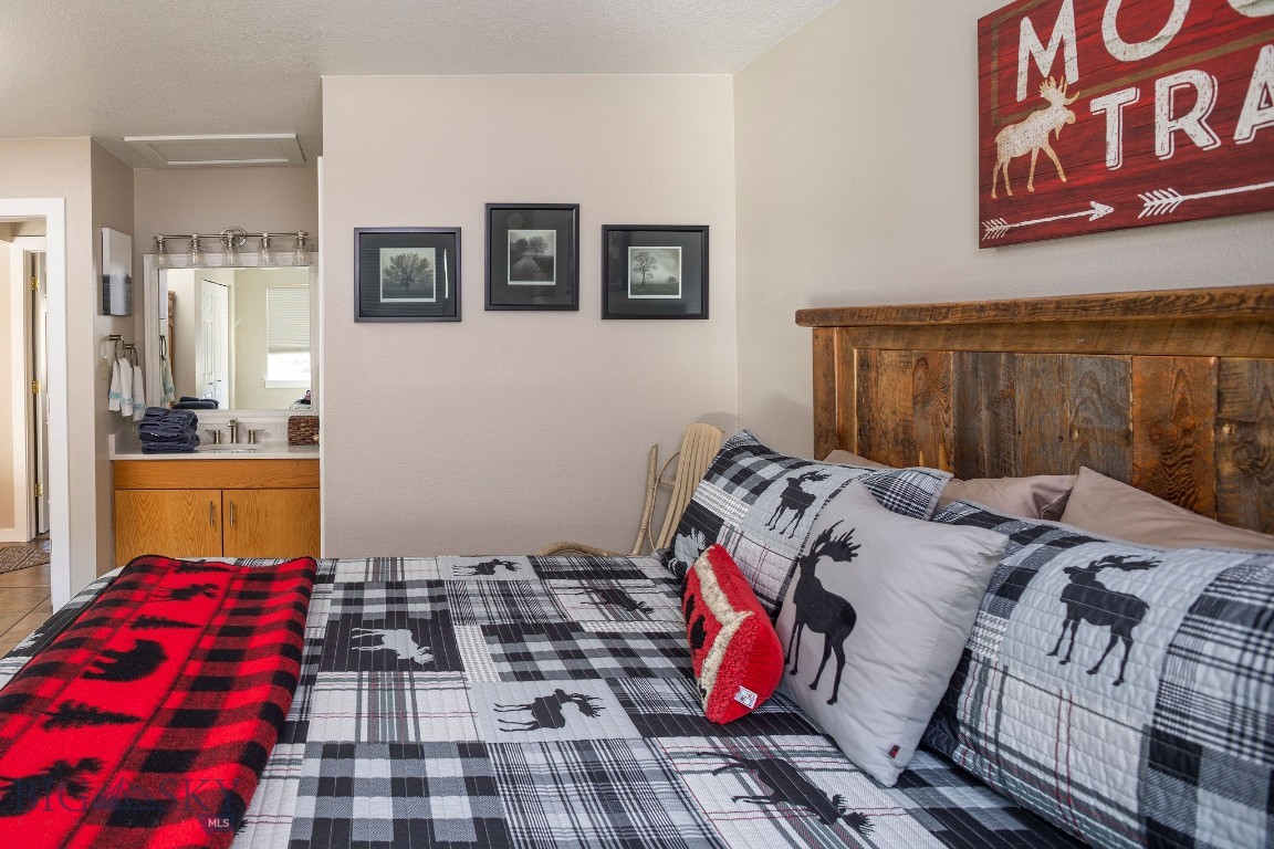 Big Sky, Montana 59716, United States, 3 Bedrooms Bedrooms, ,3 BathroomsBathrooms,Residential,Contingent,27471