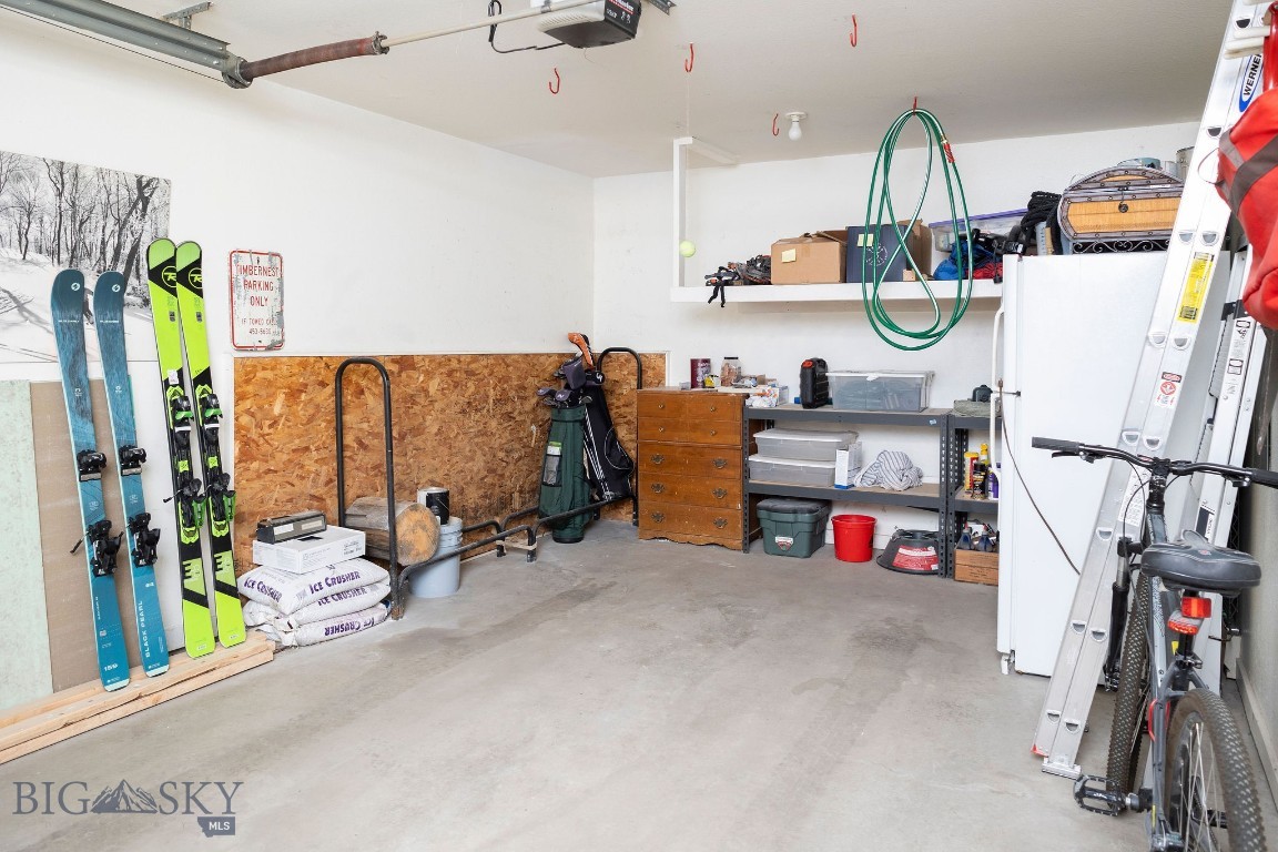 Big Sky, Montana 59716, United States, 3 Bedrooms Bedrooms, ,3 BathroomsBathrooms,Residential,Contingent,27471