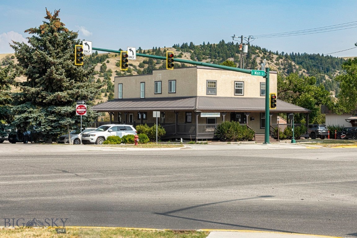 1315 E Main Street