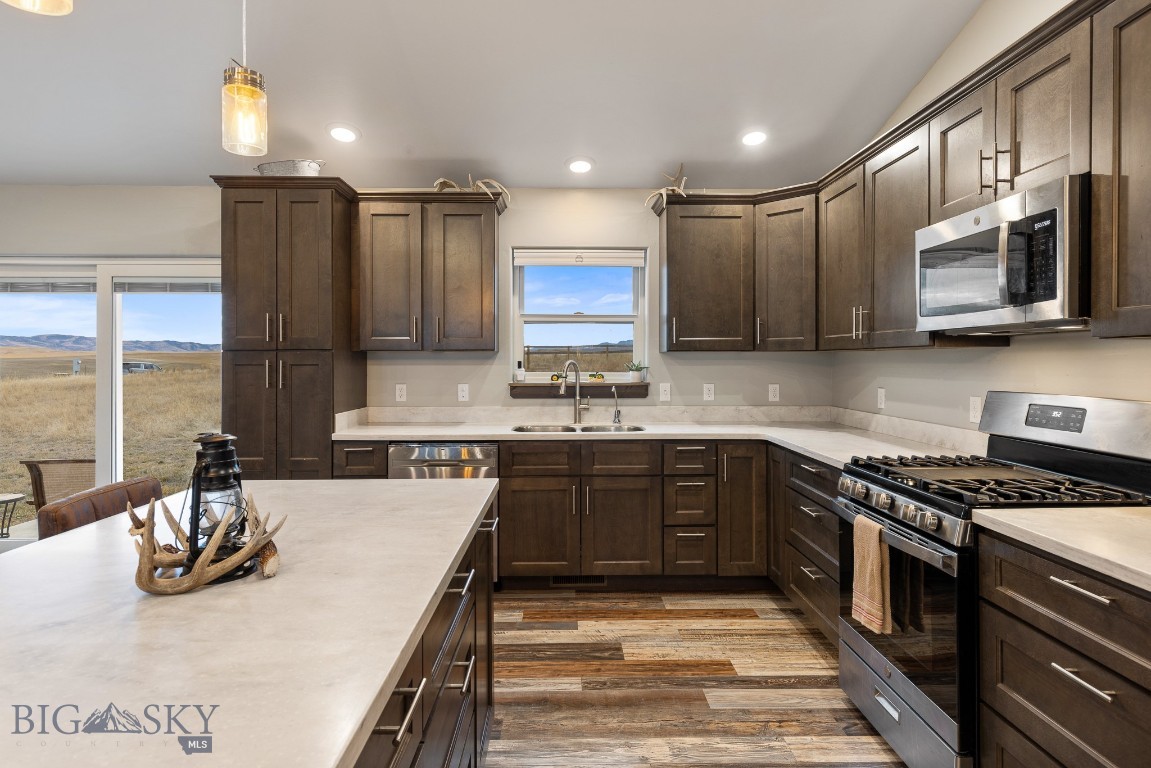 Mountain Vista - Residential