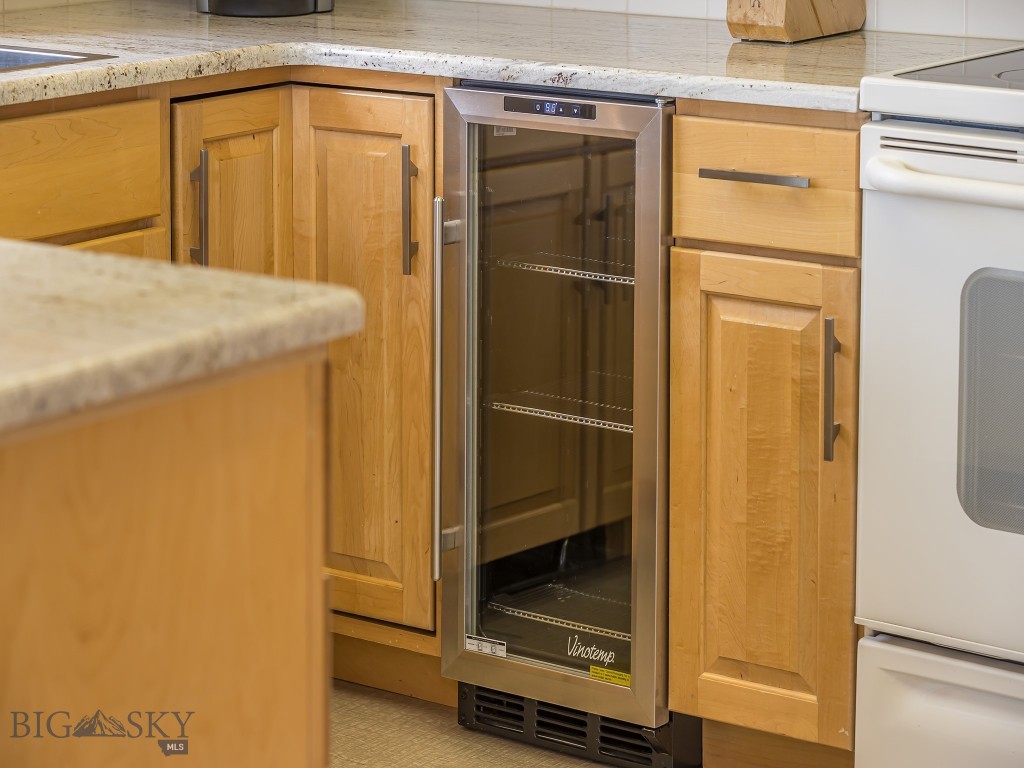 Beaverhead Condos - Residential