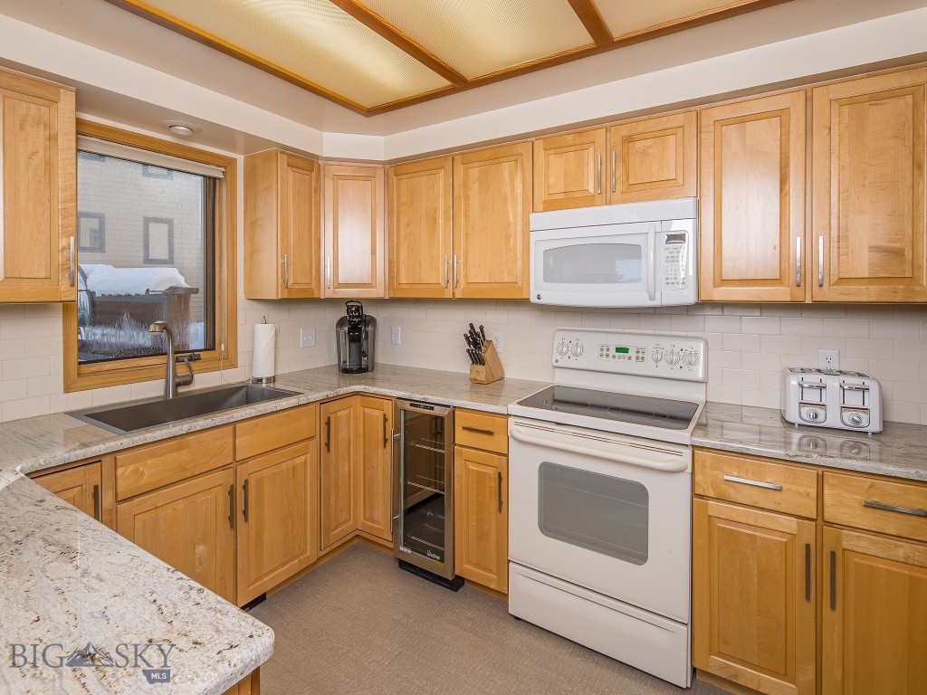 Beaverhead Condos - Residential