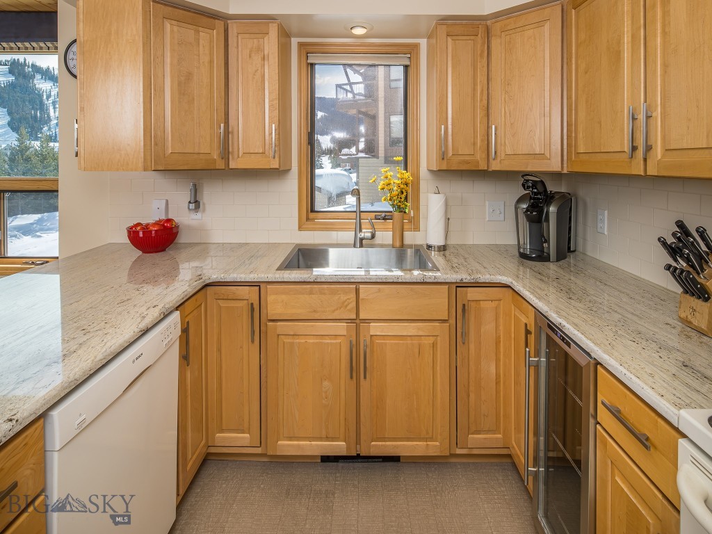 Beaverhead Condos - Residential