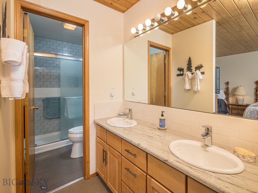 Beaverhead Condos - Residential