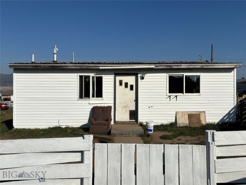 Photo of 3246 S Dakota Street, Butte, MT 59701 (MLS # 406070)