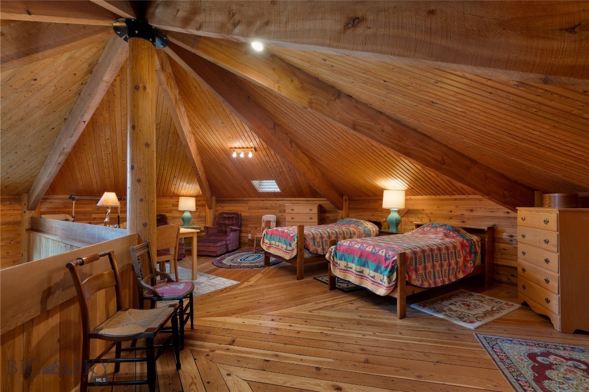 Quinn Creek Properties - Residential