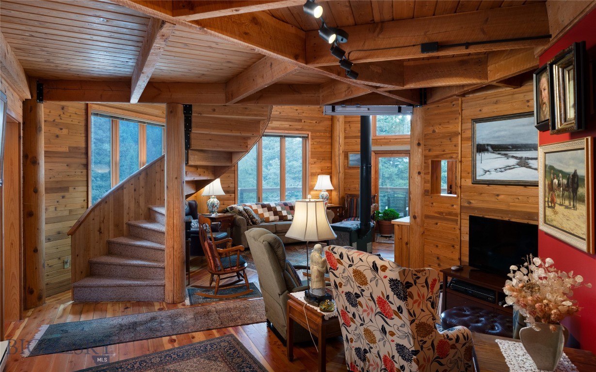 Quinn Creek Properties - Residential