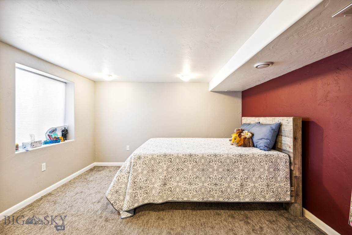 Manhattan, Montana 59741, United States, 5 Bedrooms Bedrooms, ,2 BathroomsBathrooms,Residential,Active,126375