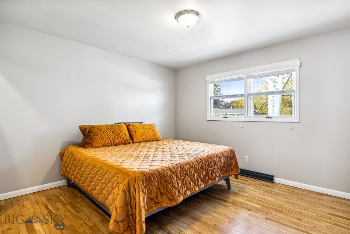 Manhattan, Montana 59741, United States, 5 Bedrooms Bedrooms, ,2 BathroomsBathrooms,Residential,Active,126375