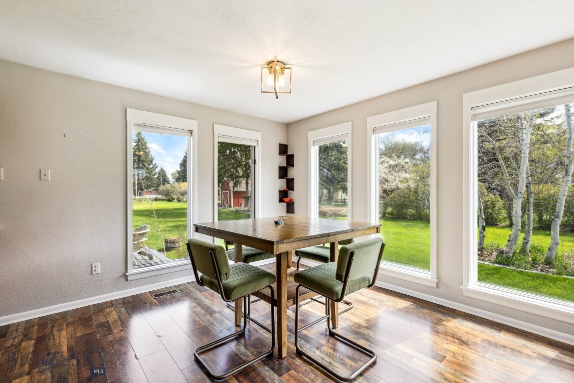 Manhattan, Montana 59741, United States, 5 Bedrooms Bedrooms, ,2 BathroomsBathrooms,Residential,Active,126375