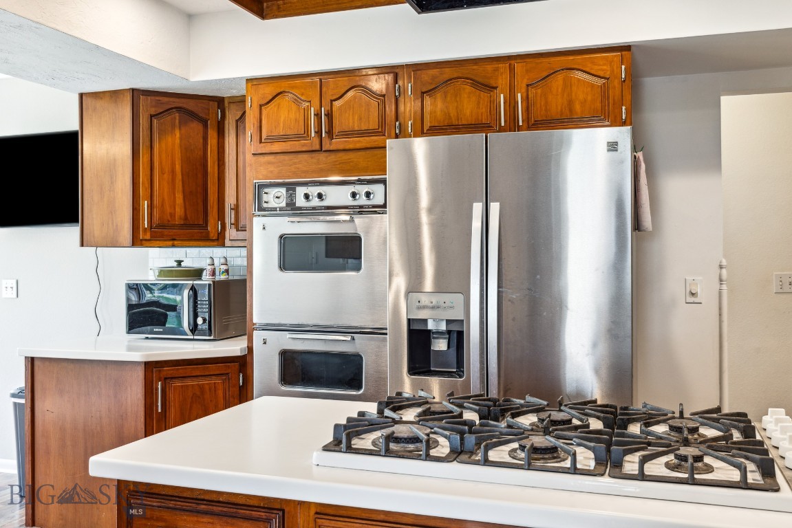 Manhattan, Montana 59741, United States, 5 Bedrooms Bedrooms, ,2 BathroomsBathrooms,Residential,Active,126375