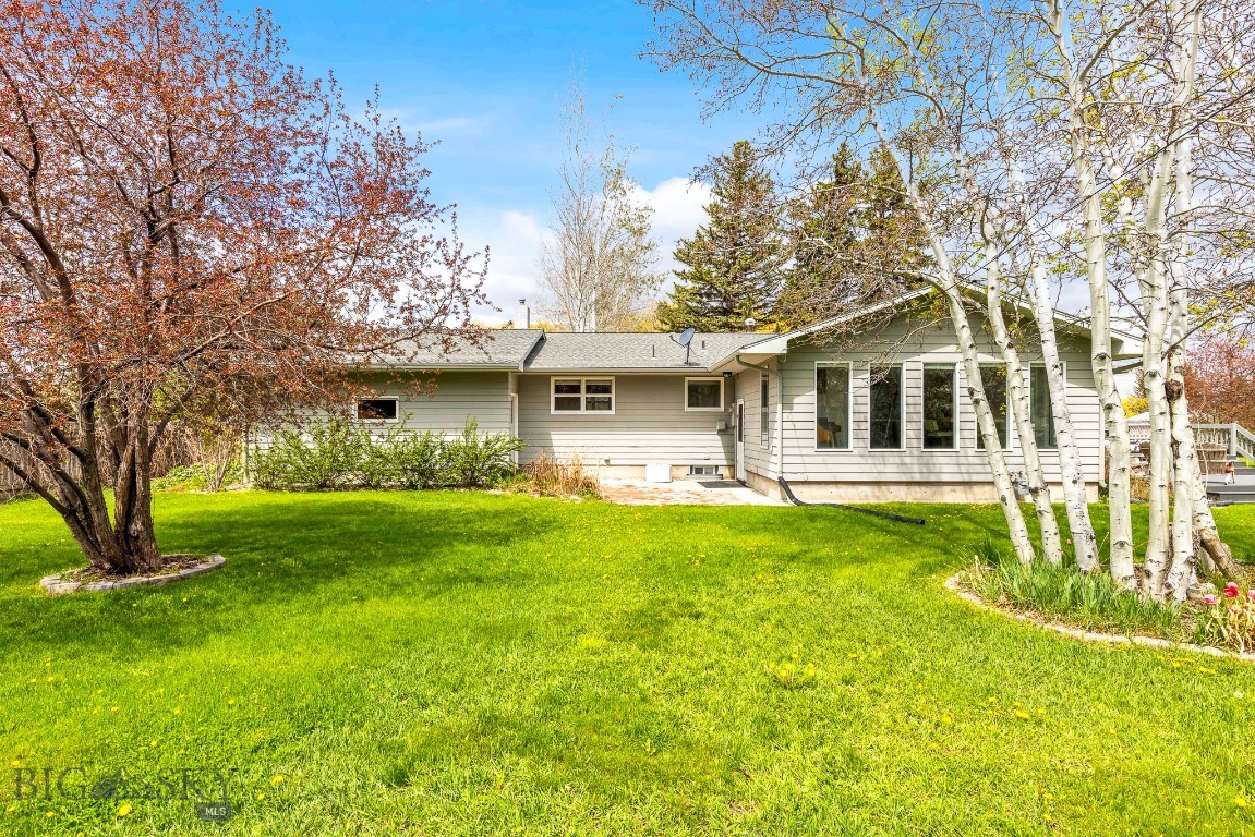 Manhattan, Montana 59741, United States, 5 Bedrooms Bedrooms, ,2 BathroomsBathrooms,Residential,Active,126375