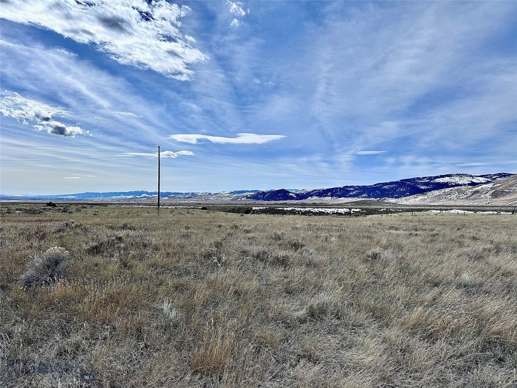 Shining Mountain West - Land