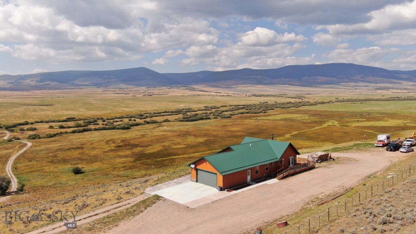 2900 Pioneer Mtns Scenic Byway
