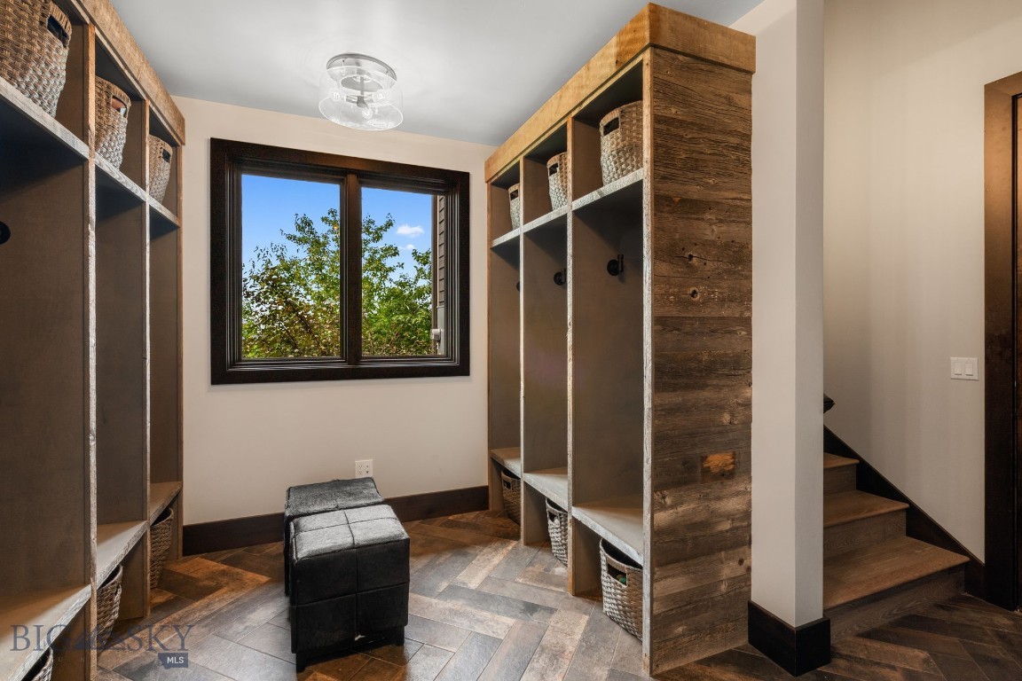 Greenhills Ranch - Residential