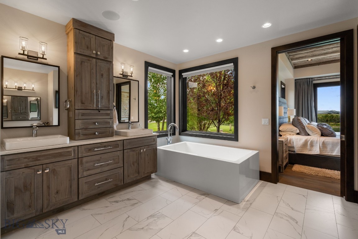 Greenhills Ranch - Residential