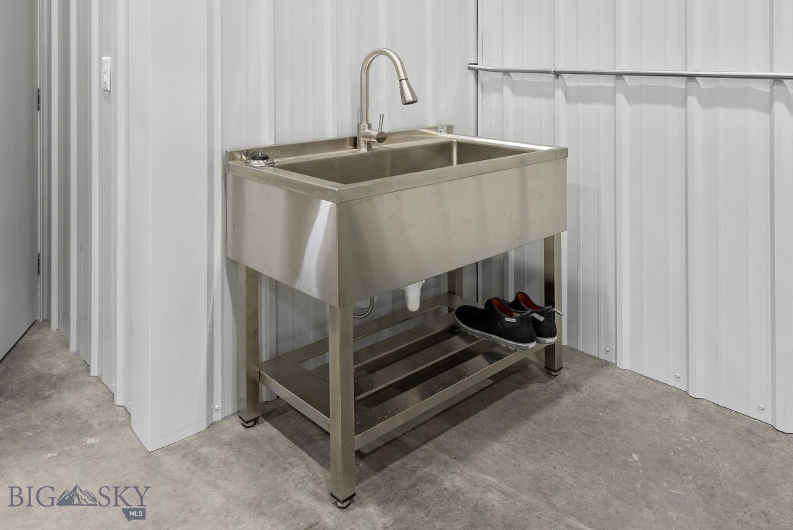 Blackfoot Hills - Commercial Sale