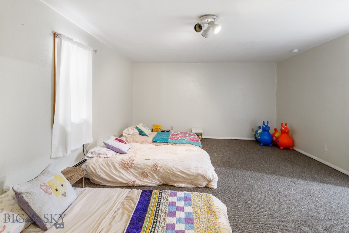 Butte, Montana 59701, United States, 5 Bedrooms Bedrooms, ,3 BathroomsBathrooms,Residential,Contingent,44680