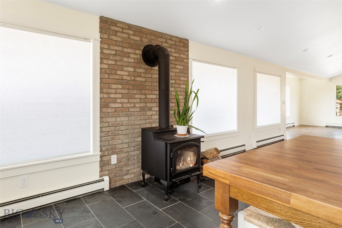 Butte, Montana 59701, United States, 5 Bedrooms Bedrooms, ,3 BathroomsBathrooms,Residential,Contingent,44680