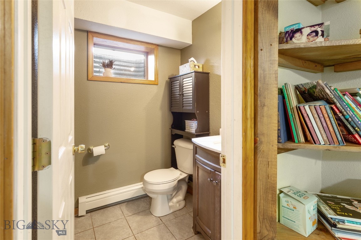 Butte, Montana 59701, United States, 5 Bedrooms Bedrooms, ,3 BathroomsBathrooms,Residential,Contingent,44680