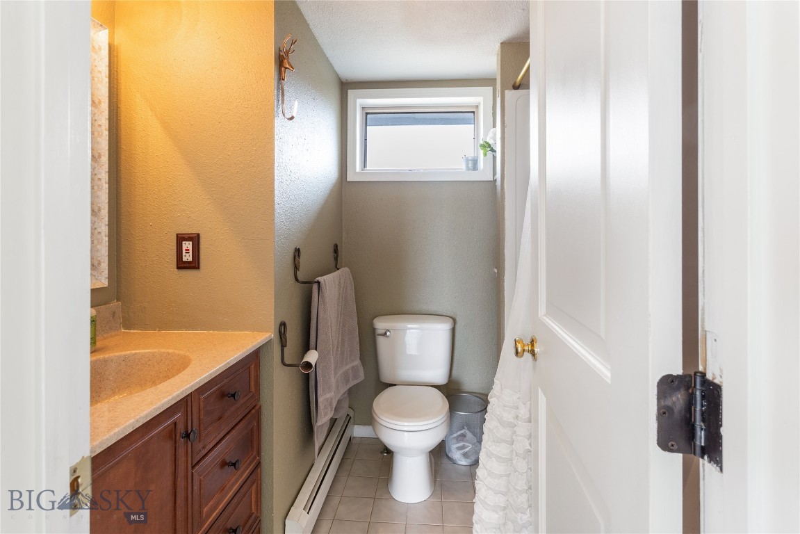 Butte, Montana 59701, United States, 5 Bedrooms Bedrooms, ,3 BathroomsBathrooms,Residential,Contingent,44680