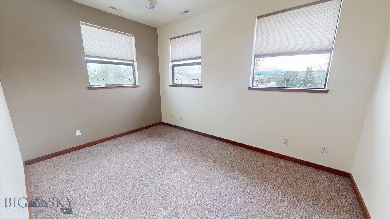 380 Ice Center Lane D