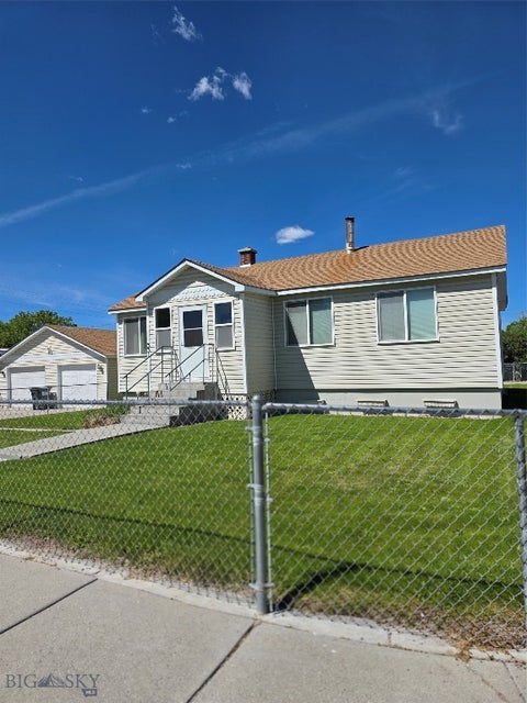 Photo of 331 N Walnut St ST, Dillon, MT 59725 (MLS # 412193)
