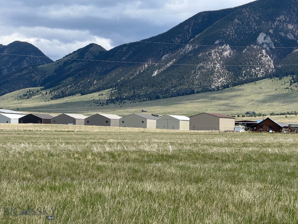 Shining Mountain Airpark - Land