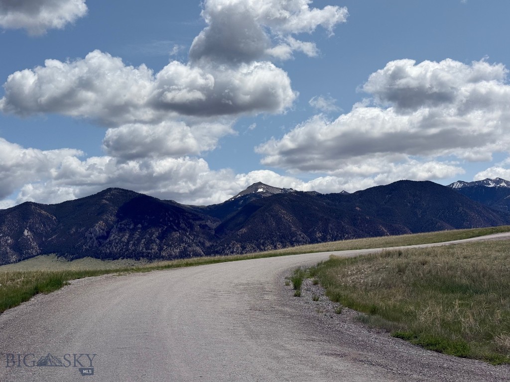 Shining Mountain Airpark - Land