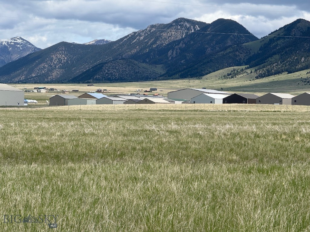 Shining Mountain Airpark - Land