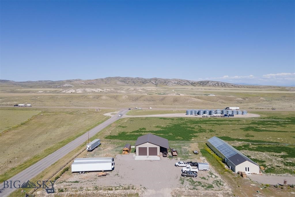 3 Rolling Prairie Way
