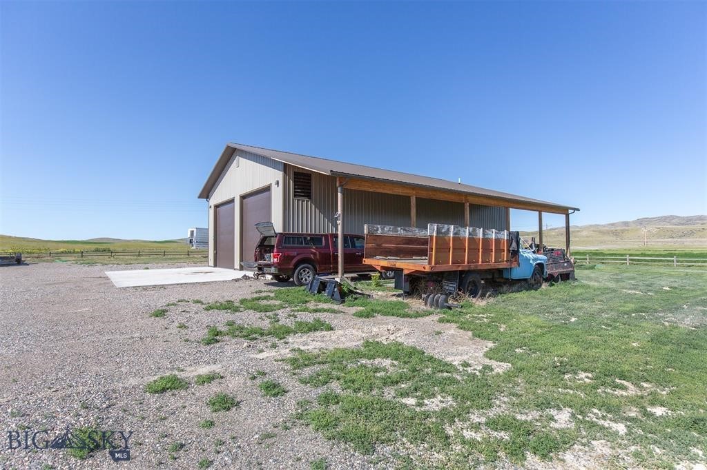 3 Rolling Prairie Way