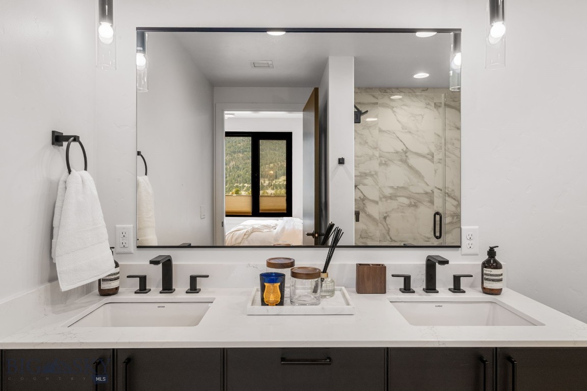The Franklin Residences - Residential