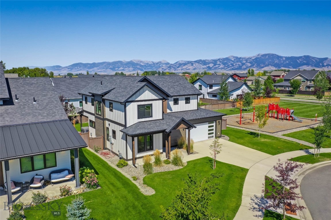 84 Arrow Peak Court