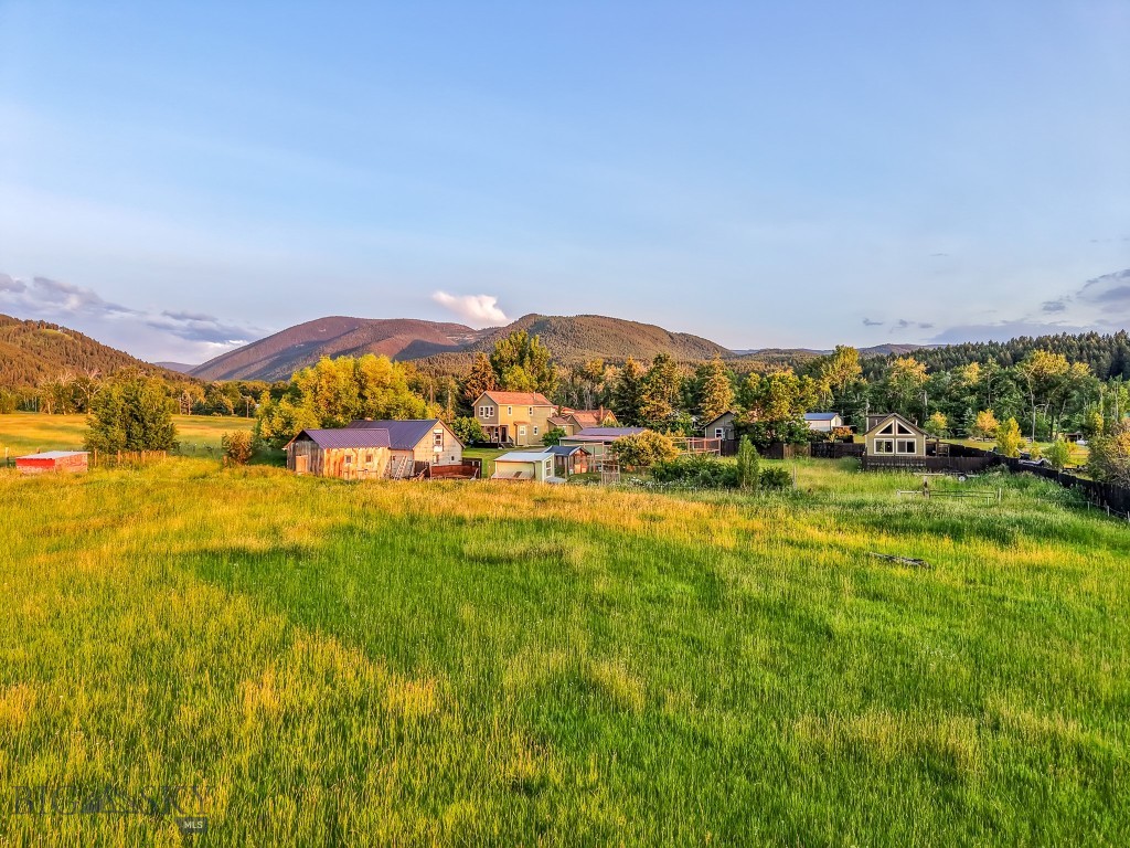 Hidden Valley - Commercial Sale