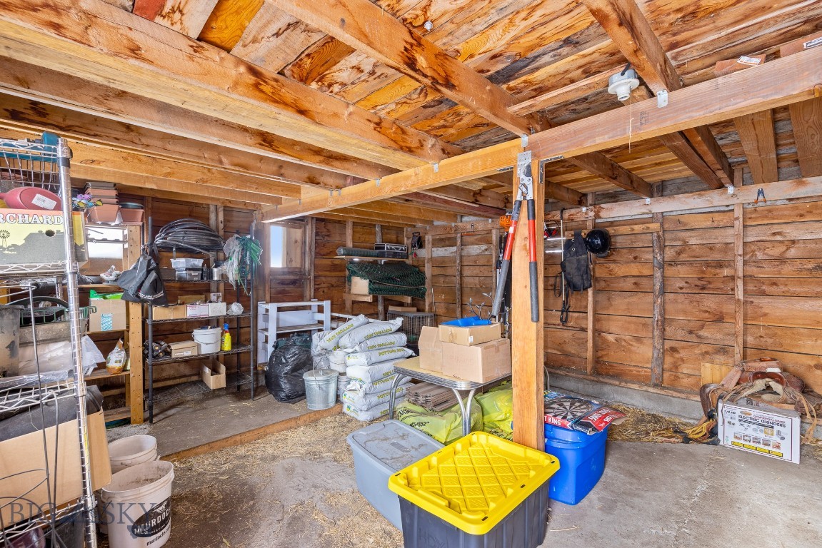 Hidden Valley - Commercial Sale