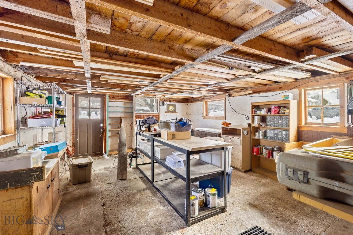 Hidden Valley - Commercial Sale