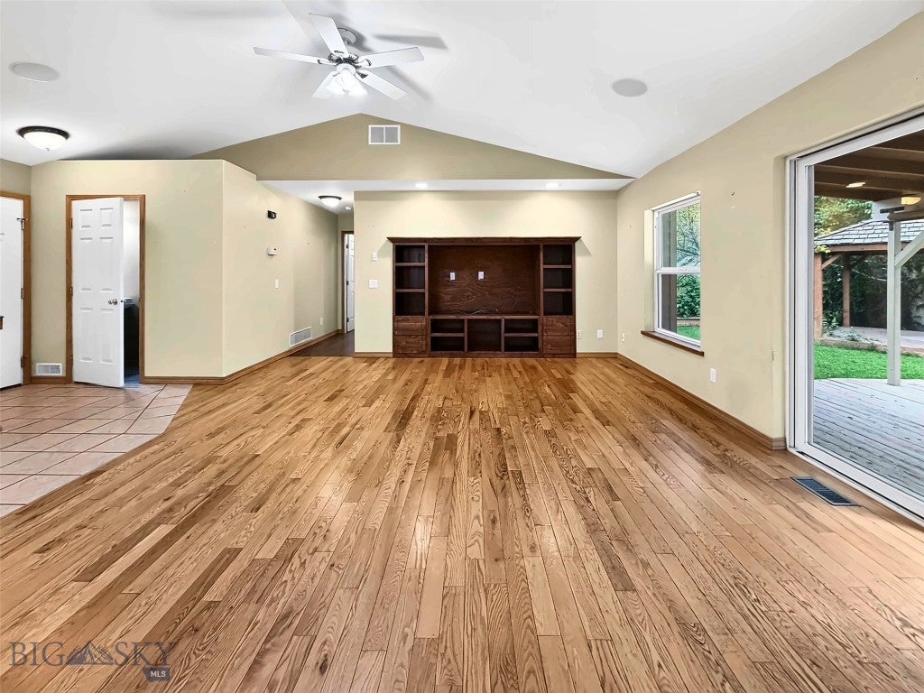 807 Spooner Road
